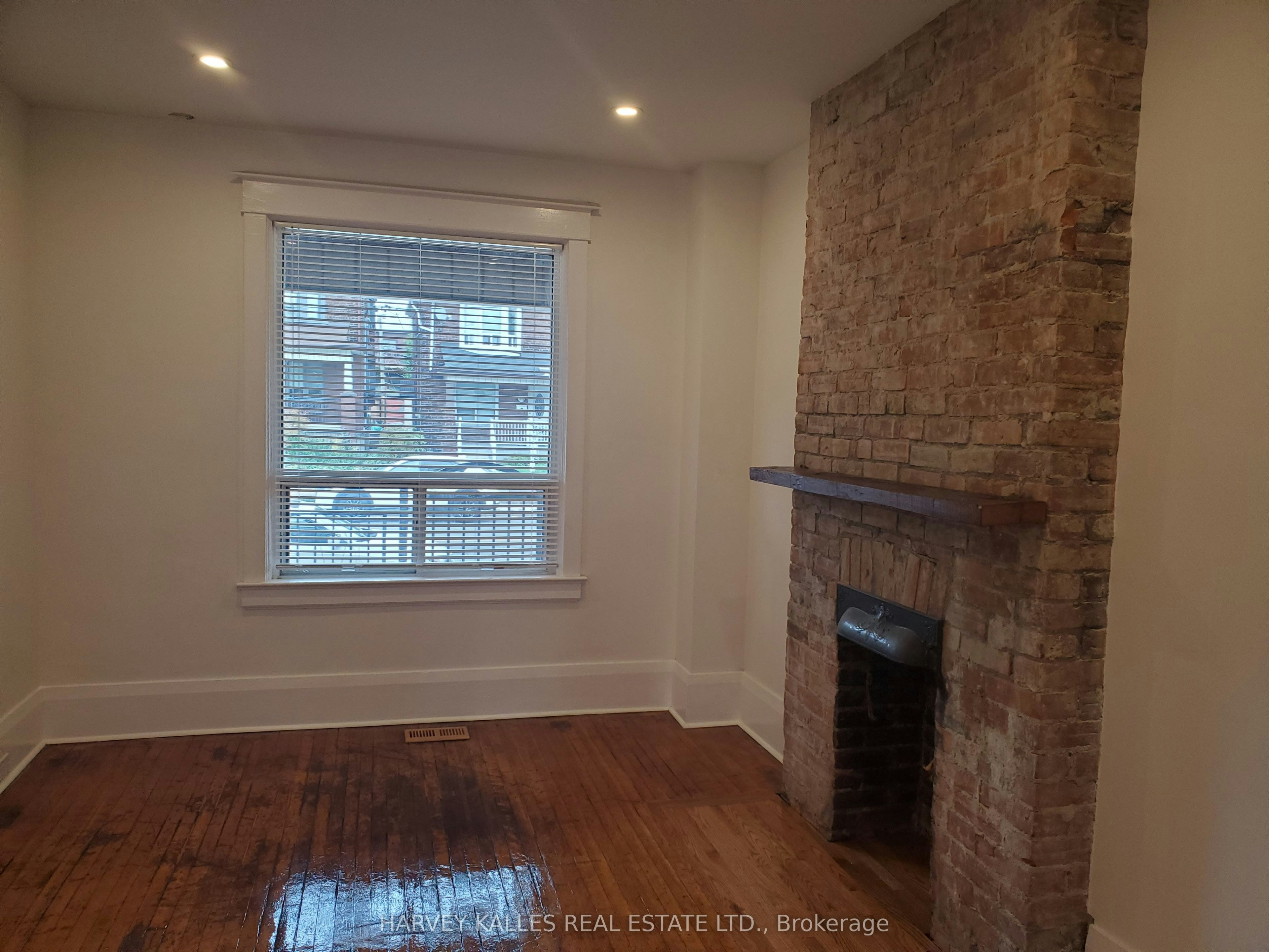 Main-1300 Lansdowne Avenue, Toronto, ON, M6K 2V9 - 11