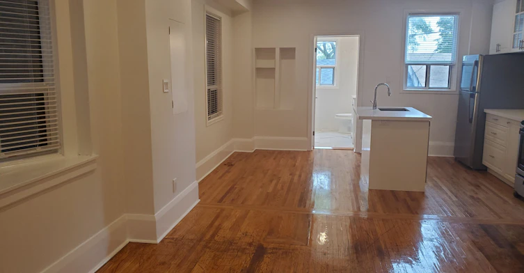 Main-1300 Lansdowne Avenue, Toronto, ON, M6K 2V9 - 10