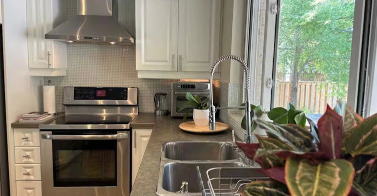 1353 Sheldon Avenue, Oakville, ON, L6L 2P9 - 5