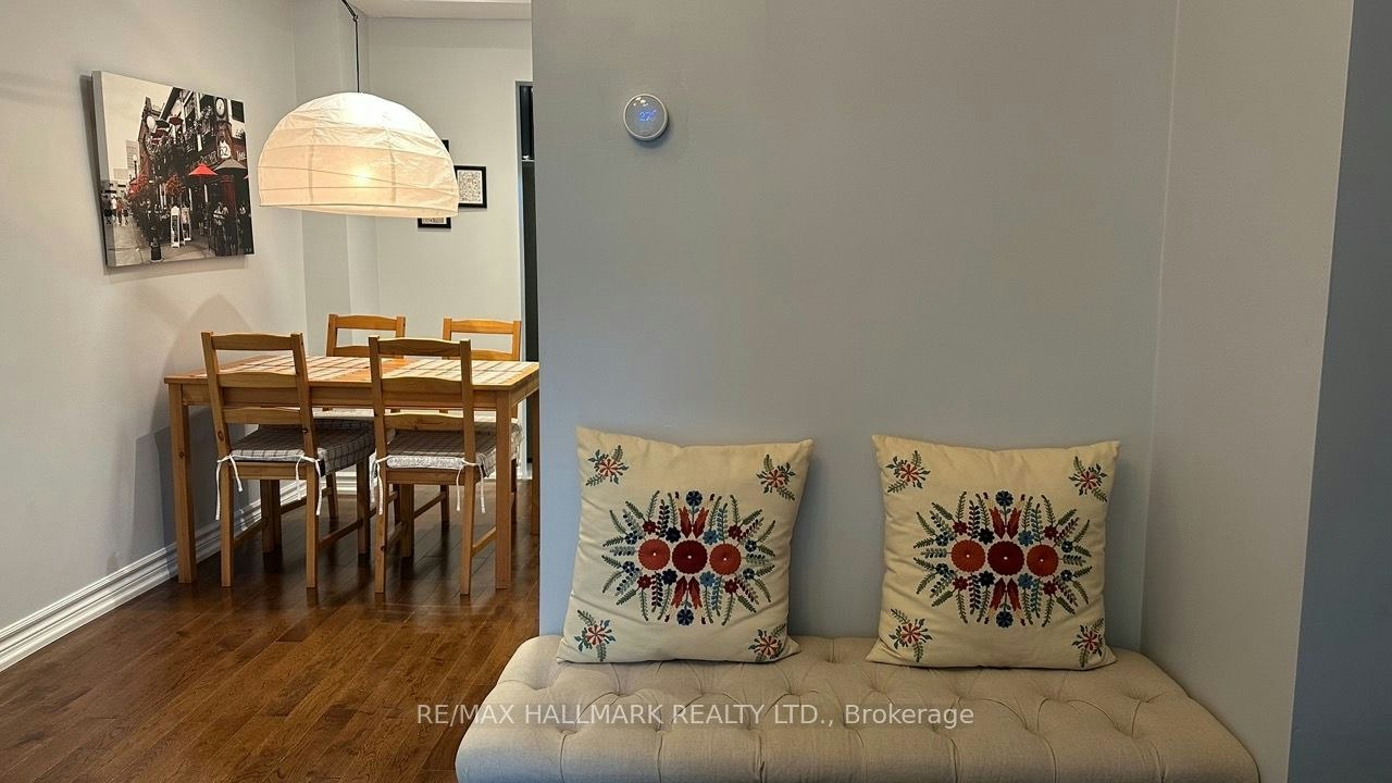 15 Daniels Street, Toronto, ON, M8Y 1L6 - 14