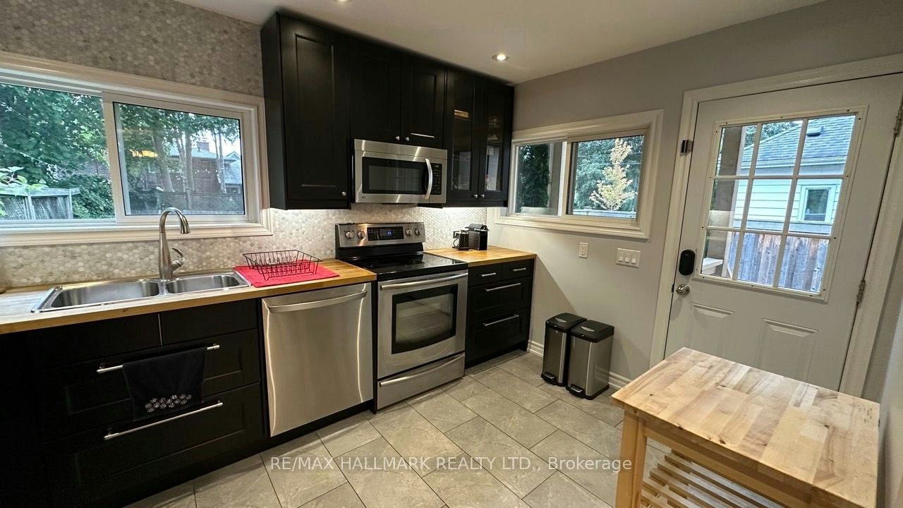 15 Daniels Street, Toronto, ON, M8Y 1L6 - 18
