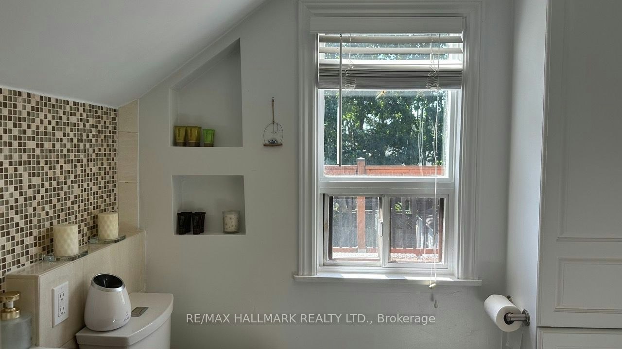 15 Daniels Street, Toronto, ON, M8Y 1L6 - 35