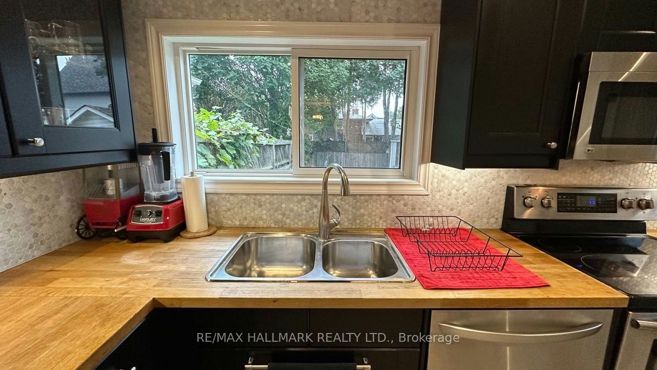 15 Daniels Street, Toronto, ON, M8Y 1L6 - 21