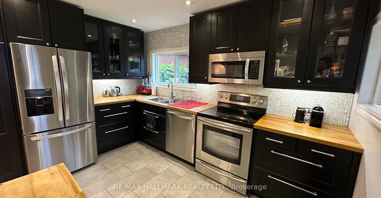 15 Daniels Street, Toronto, ON, M8Y 1L6 - 17