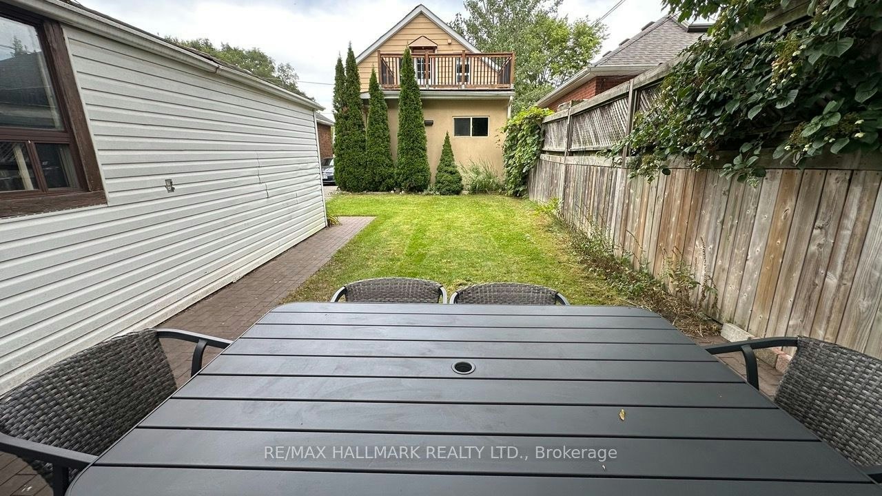 15 Daniels Street, Toronto, ON, M8Y 1L6 - 42