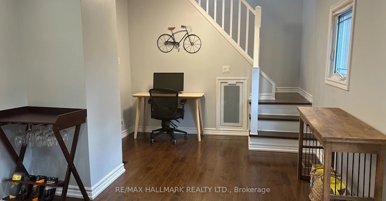 15 Daniels Street, Toronto, ON, M8Y 1L6 - 5