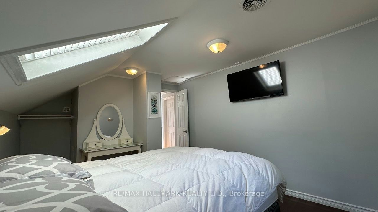 15 Daniels Street, Toronto, ON, M8Y 1L6 - 27