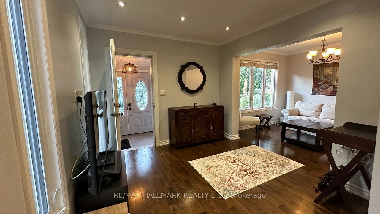 15 Daniels Street, Toronto, ON, M8Y 1L6 - 7