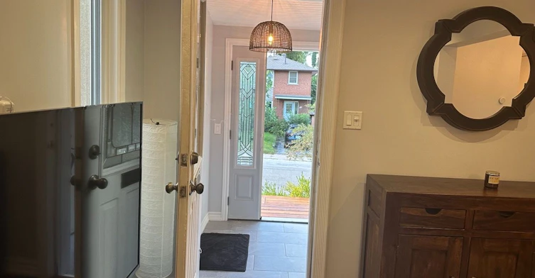 15 Daniels Street, Toronto, ON, M8Y 1L6 - 3