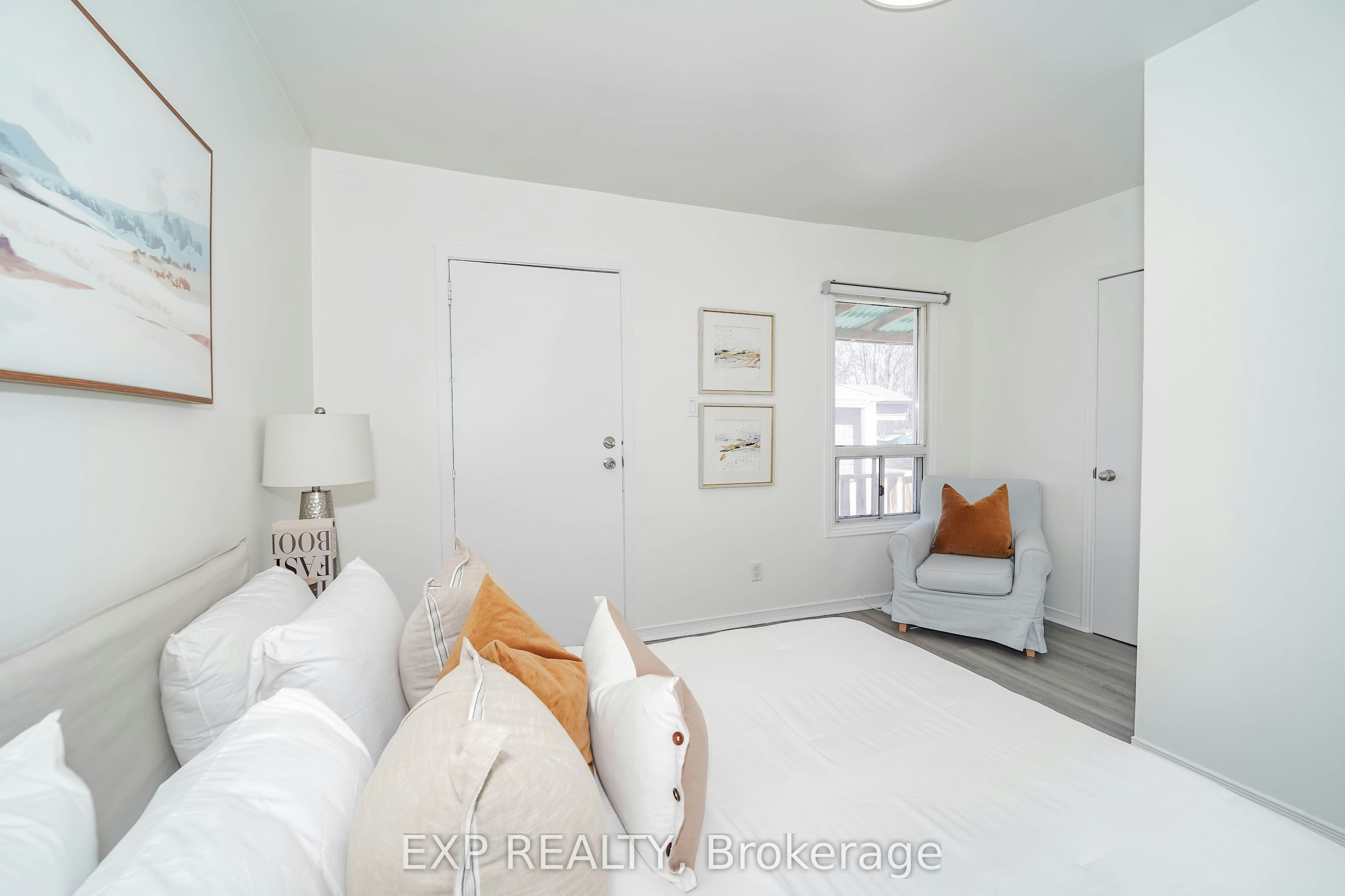 Upper-47 Greendale Avenue, Toronto, ON, M6N 4P4 - 12