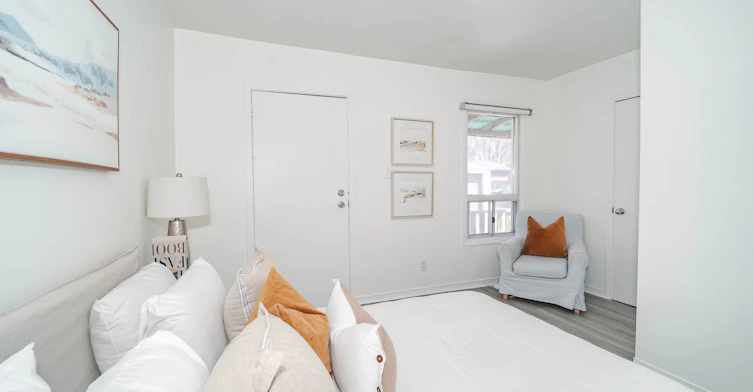 Upper-47 Greendale Avenue, Toronto, ON, M6N 4P4 - 12