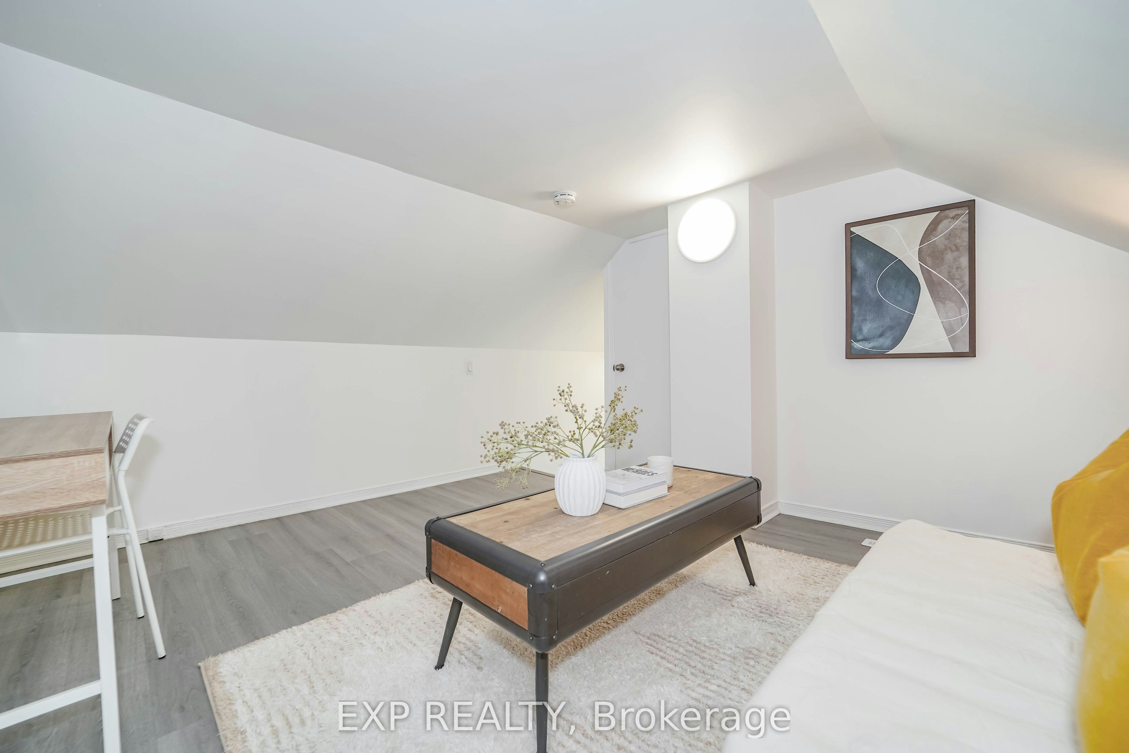 Upper-47 Greendale Avenue, Toronto, ON, M6N 4P4 - 18
