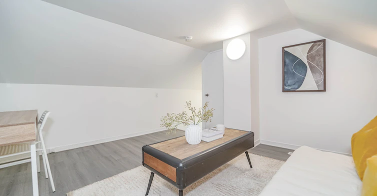 Upper-47 Greendale Avenue, Toronto, ON, M6N 4P4 - 18