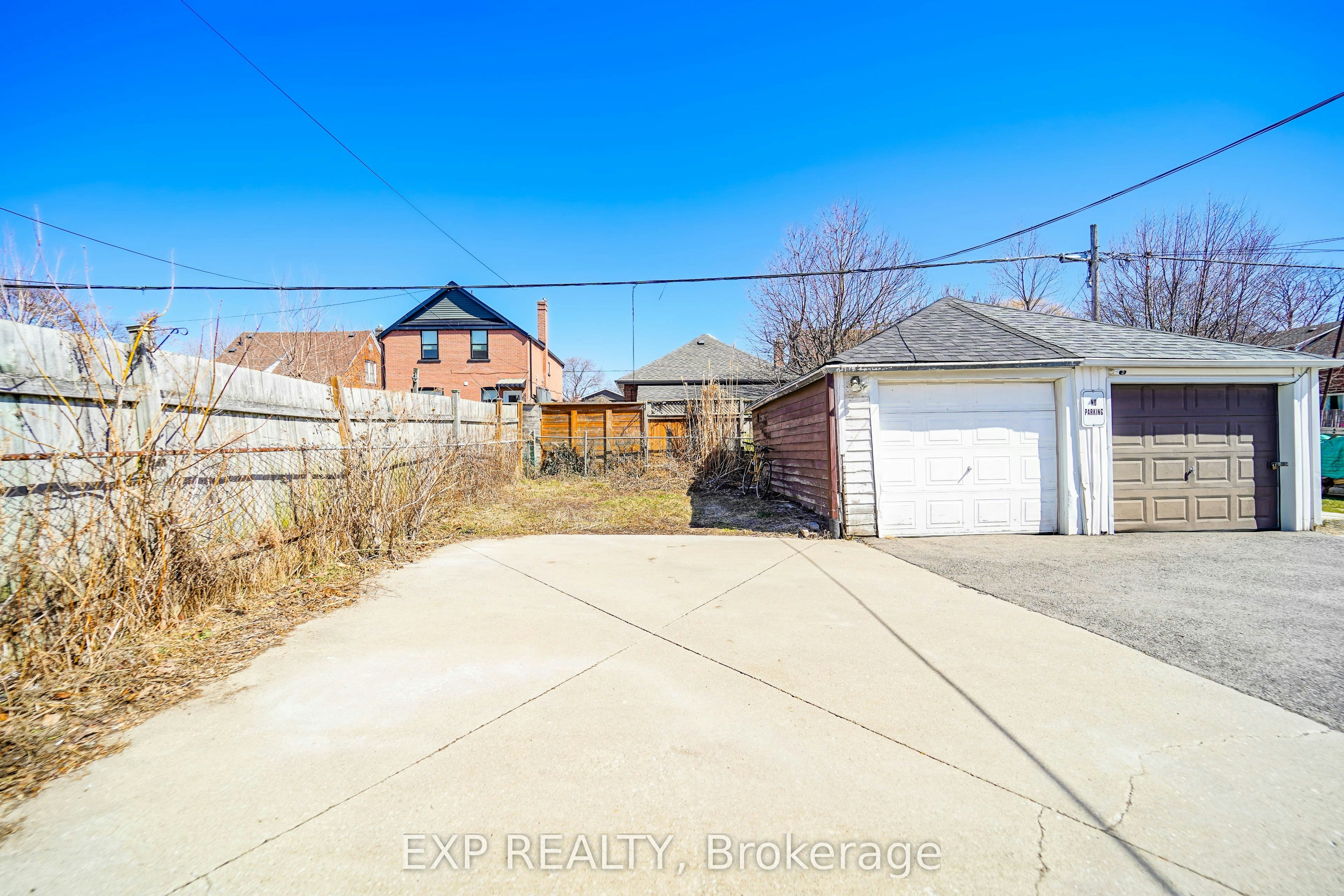 Upper-47 Greendale Avenue, Toronto, ON, M6N 4P4 - 24