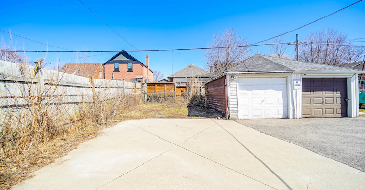Upper-47 Greendale Avenue, Toronto, ON, M6N 4P4 - 24