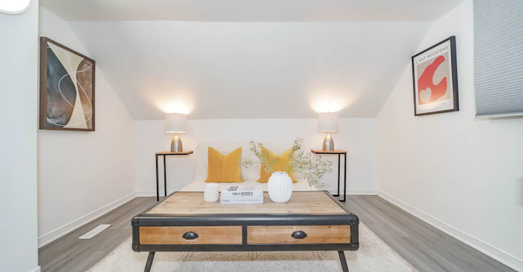 Upper-47 Greendale Avenue, Toronto, ON, M6N 4P4 - 16