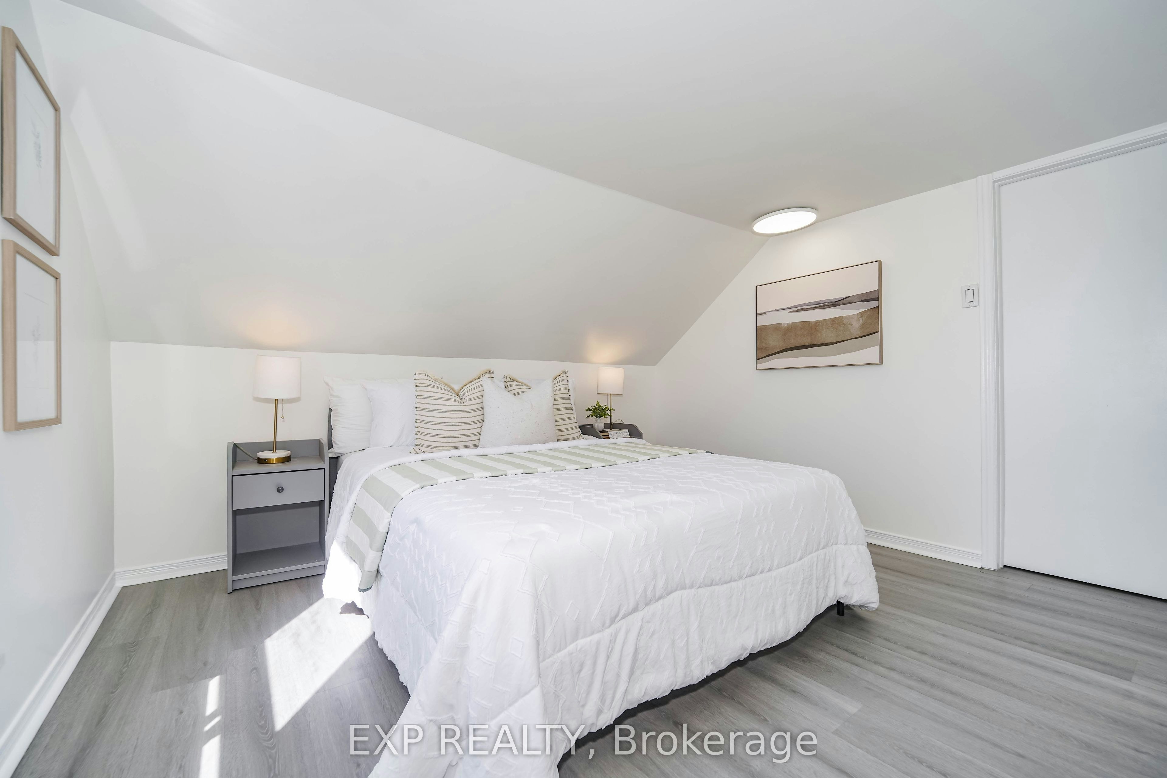 Upper-47 Greendale Avenue, Toronto, ON, M6N 4P4 - 19