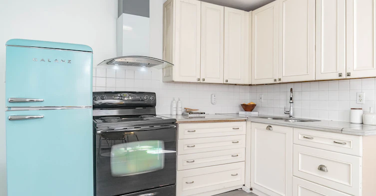 Upper-47 Greendale Avenue, Toronto, ON, M6N 4P4 - 7