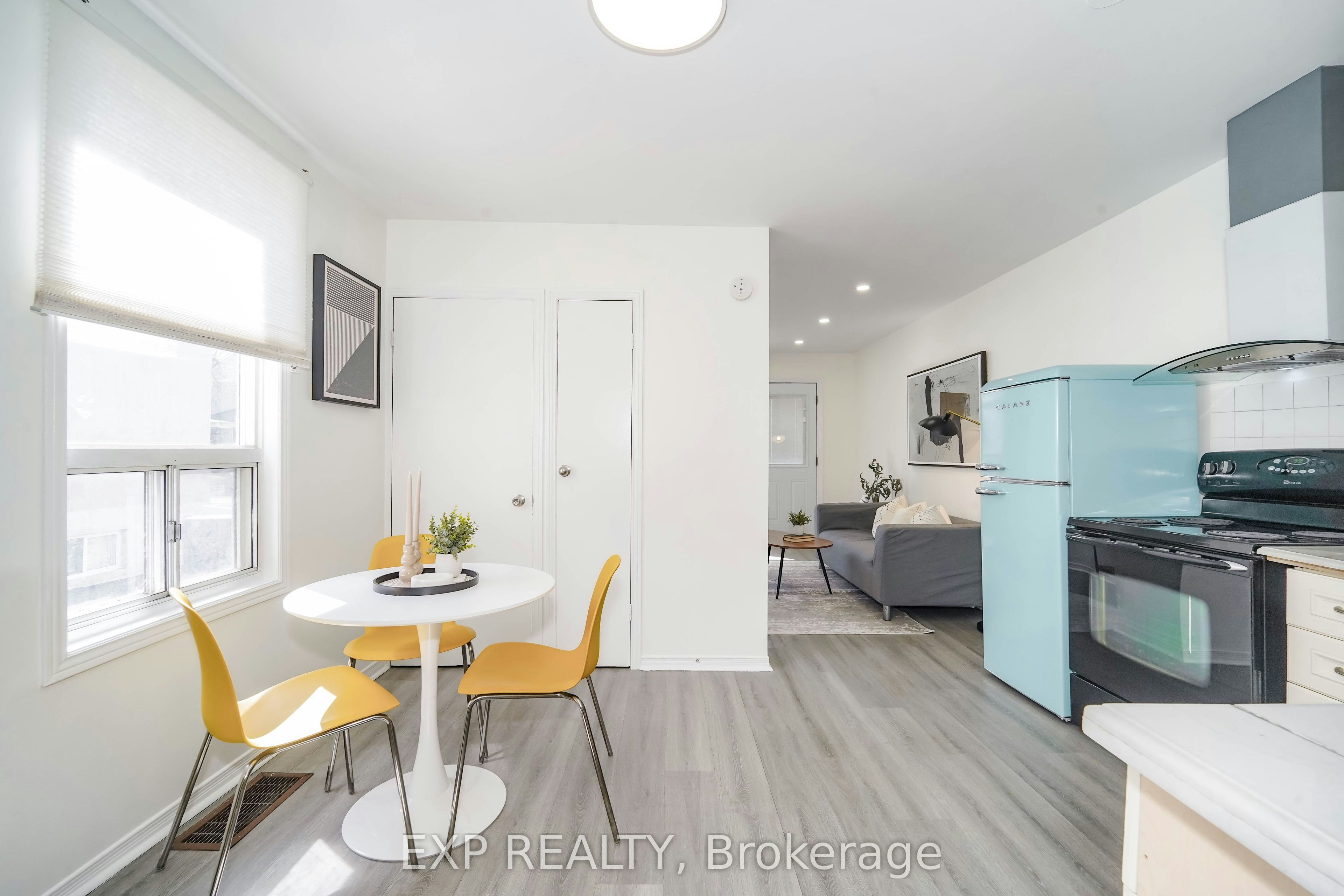 Upper-47 Greendale Avenue, Toronto, ON, M6N 4P4 - 6