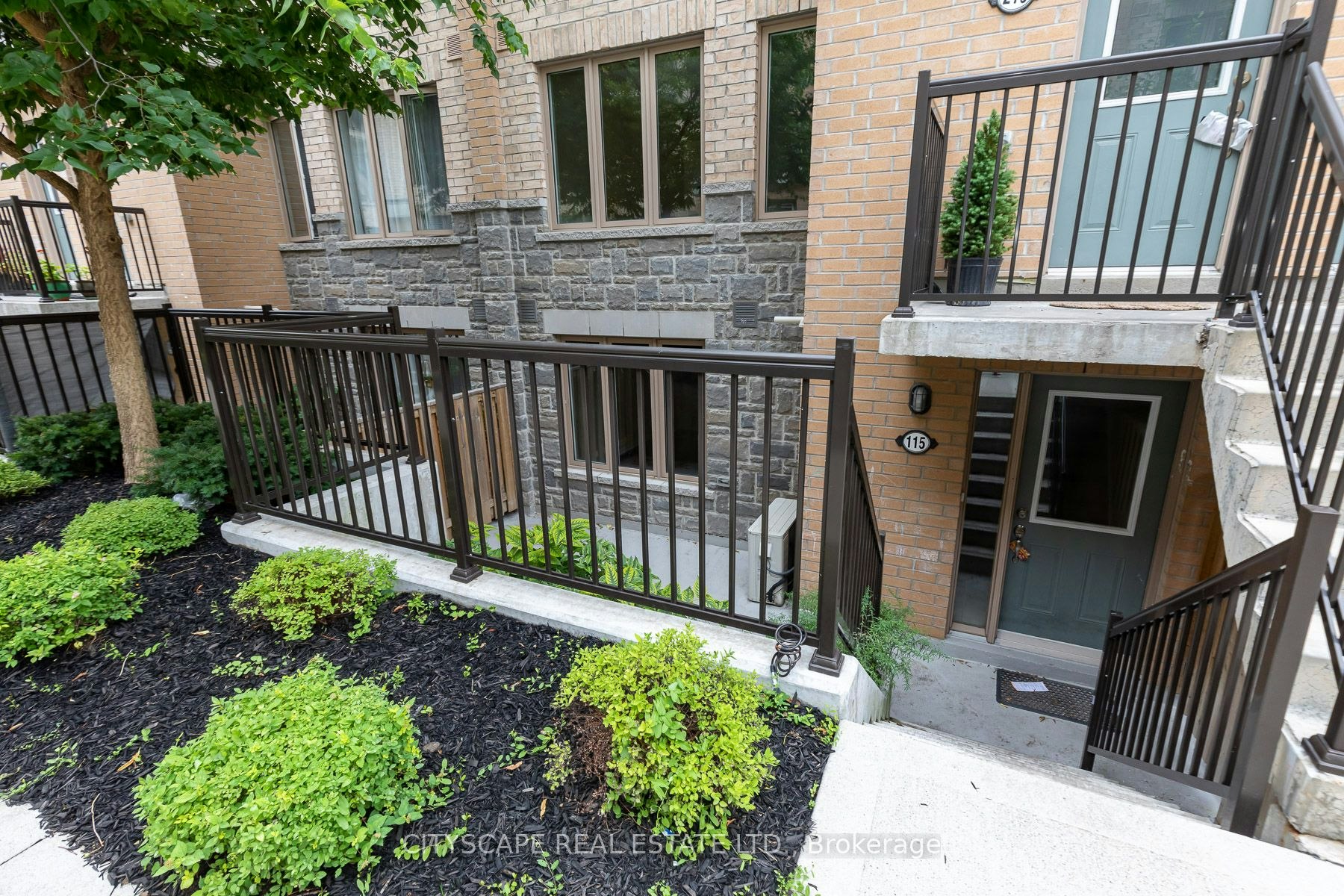 116-9 Foundry Avenue, Toronto, ON, M6H 0B7 - 12