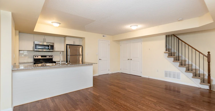116-9 Foundry Avenue, Toronto, ON, M6H 0B7 - 15
