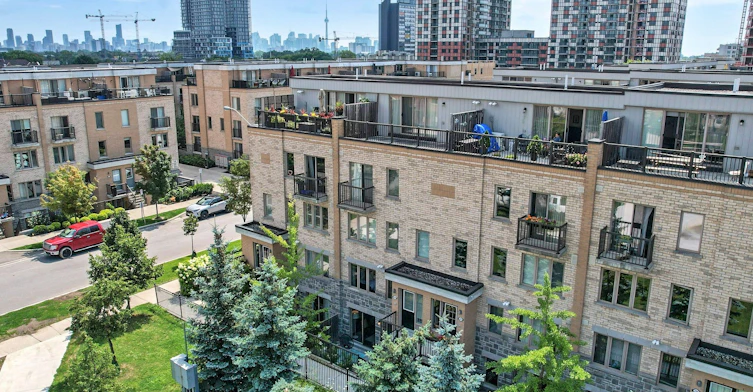116-9 Foundry Avenue, Toronto, ON, M6H 0B7 - 2