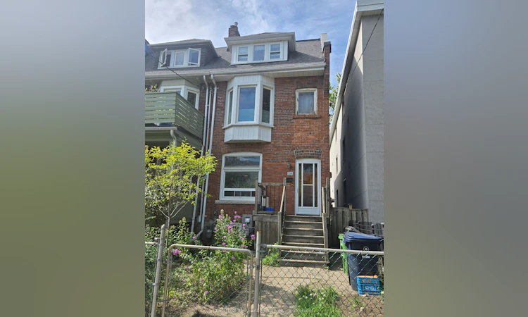 201/2 O'hara Avenue NE