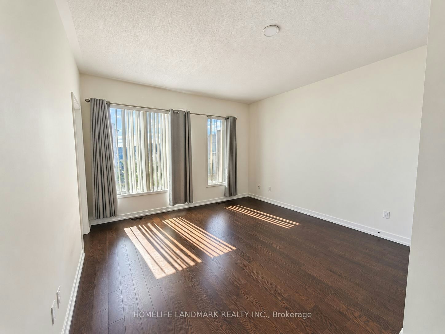 3-211 Squire Crescent, Oakville, ON, L6H 7C3 - 9