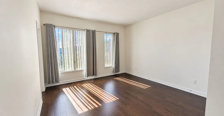 3-211 Squire Crescent, Oakville, ON, L6H 7C3 - 9