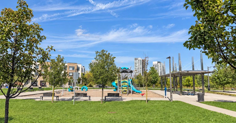 3-211 Squire Crescent, Oakville, ON, L6H 7C3 - 16
