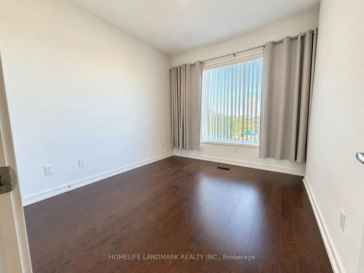 3-211 Squire Crescent, Oakville, ON, L6H 7C3 - 10