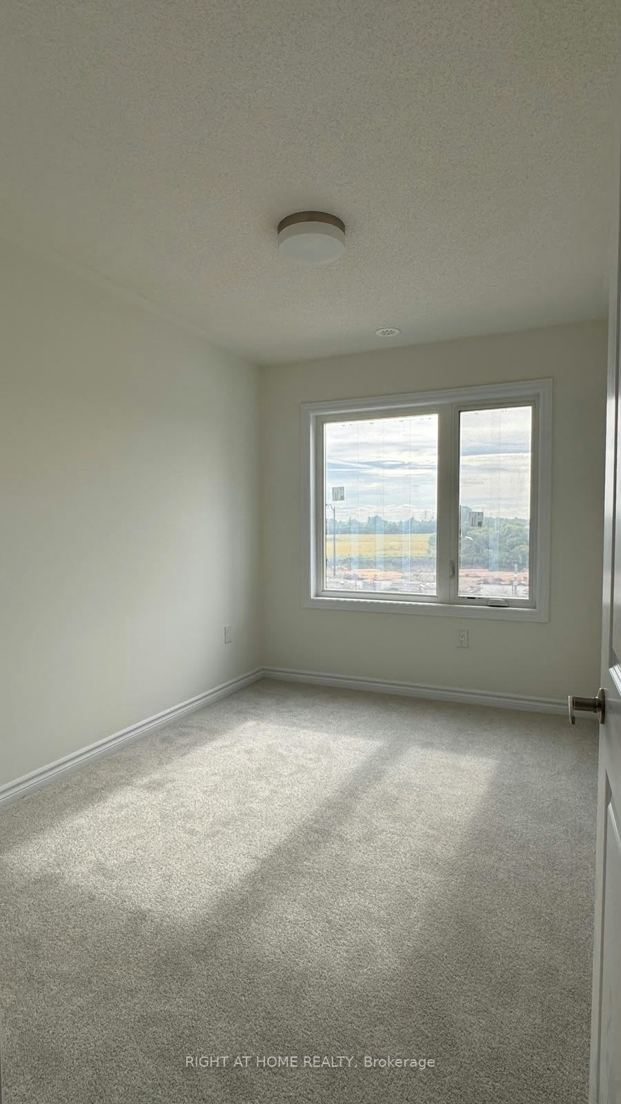 4 Twinflower Way, Brampton, ON, L7A 5N1 - 9