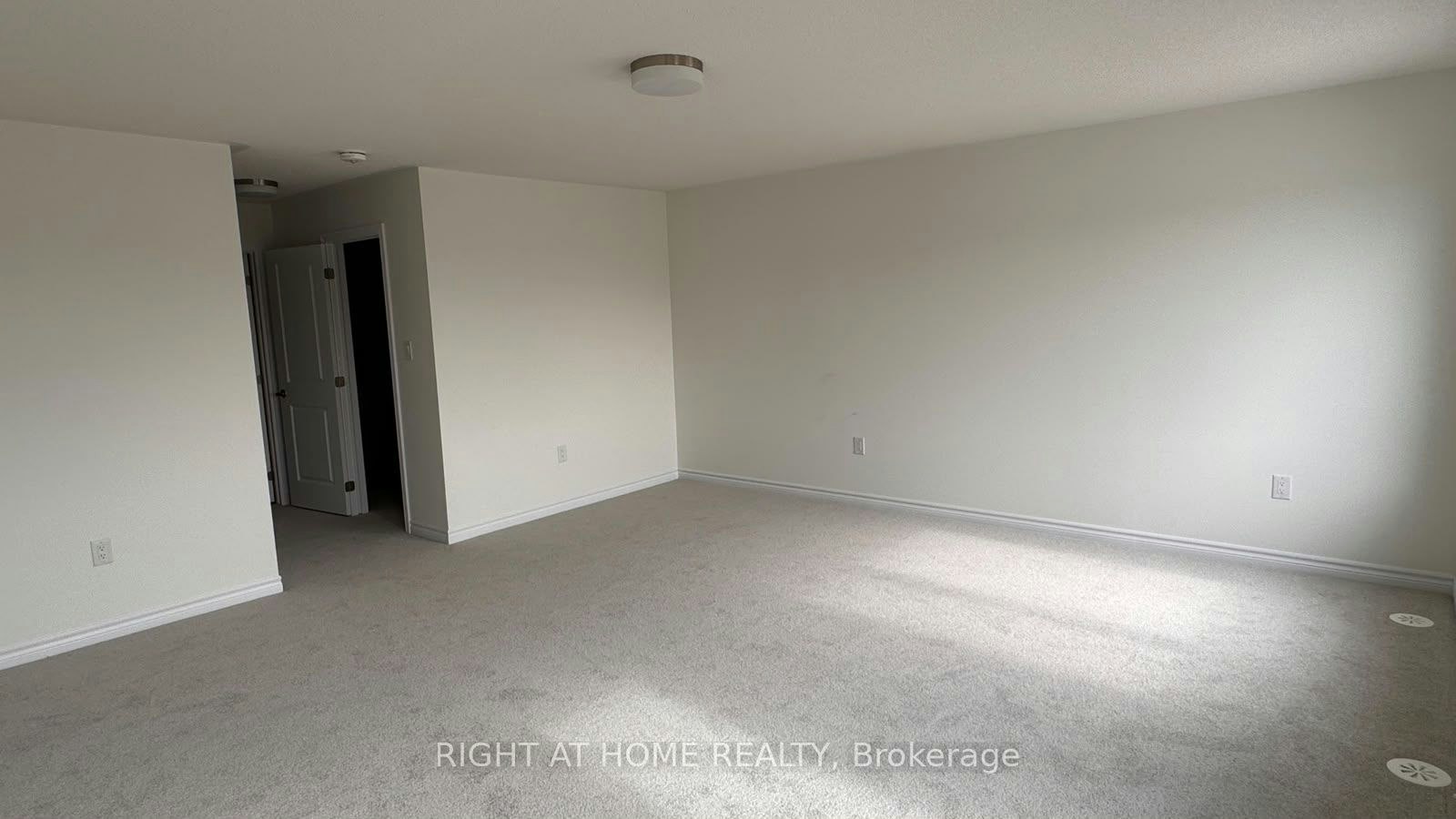 4 Twinflower Way, Brampton, ON, L7A 5N1 - 10