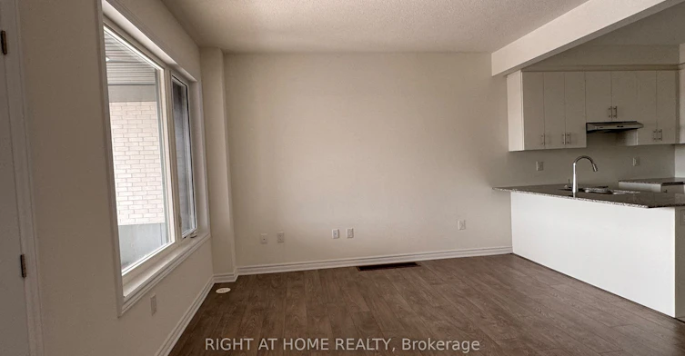 4 Twinflower Way, Brampton, ON, L7A 5N1 - 4