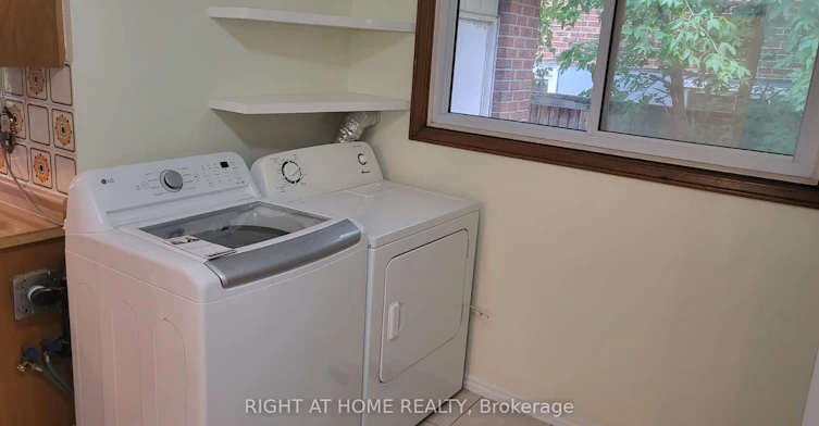 31 Manitou Crescent, Brampton, ON, L6S 2Z6 - 8