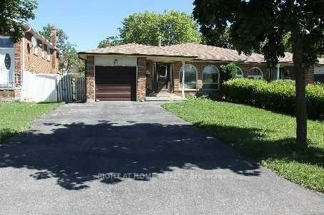 31 Manitou Crescent, Brampton, ON, L6S 2Z6