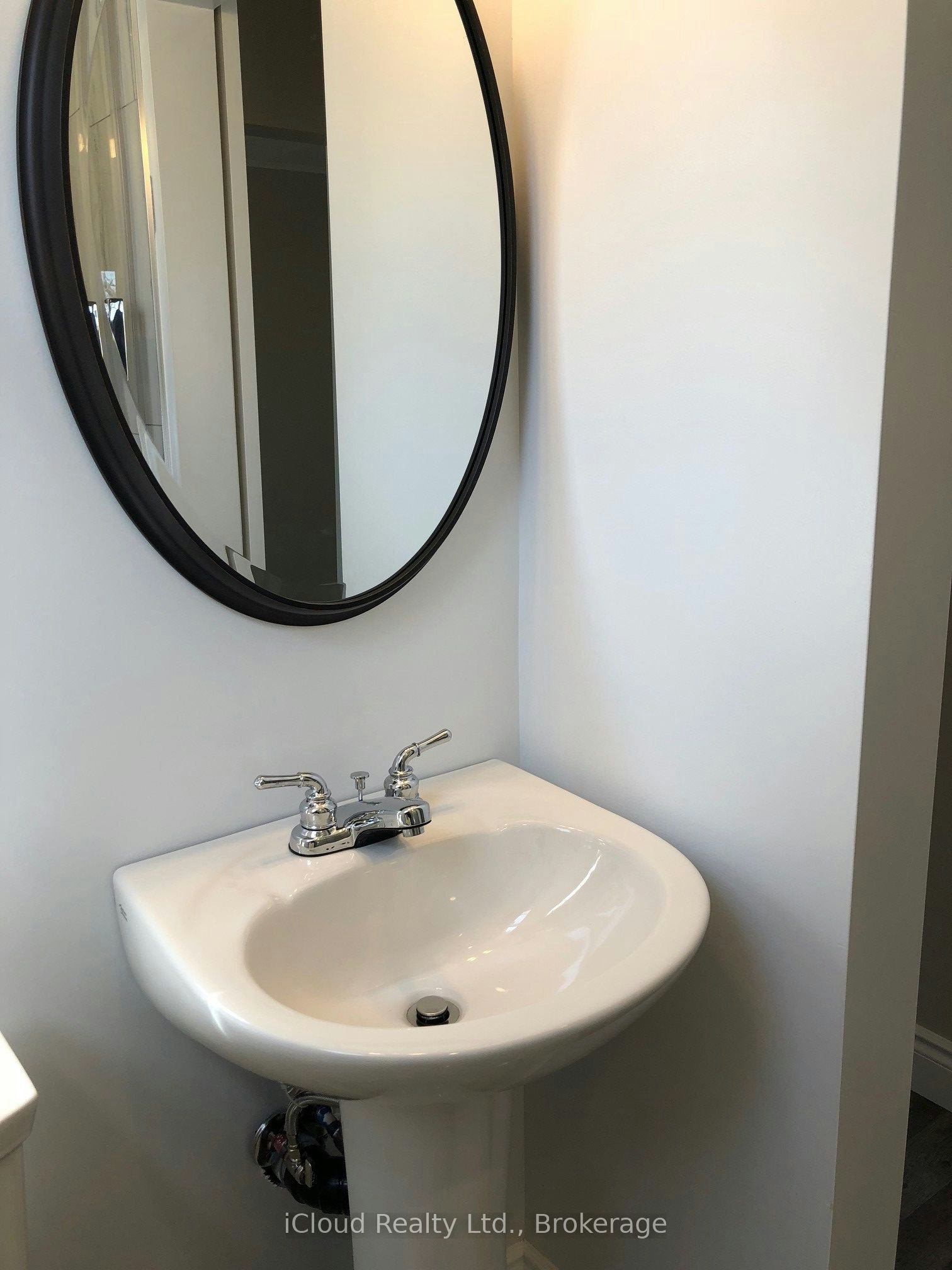 2C-795 Lakeshore Road E, Mississauga, ON, L5E 1C8 - 10