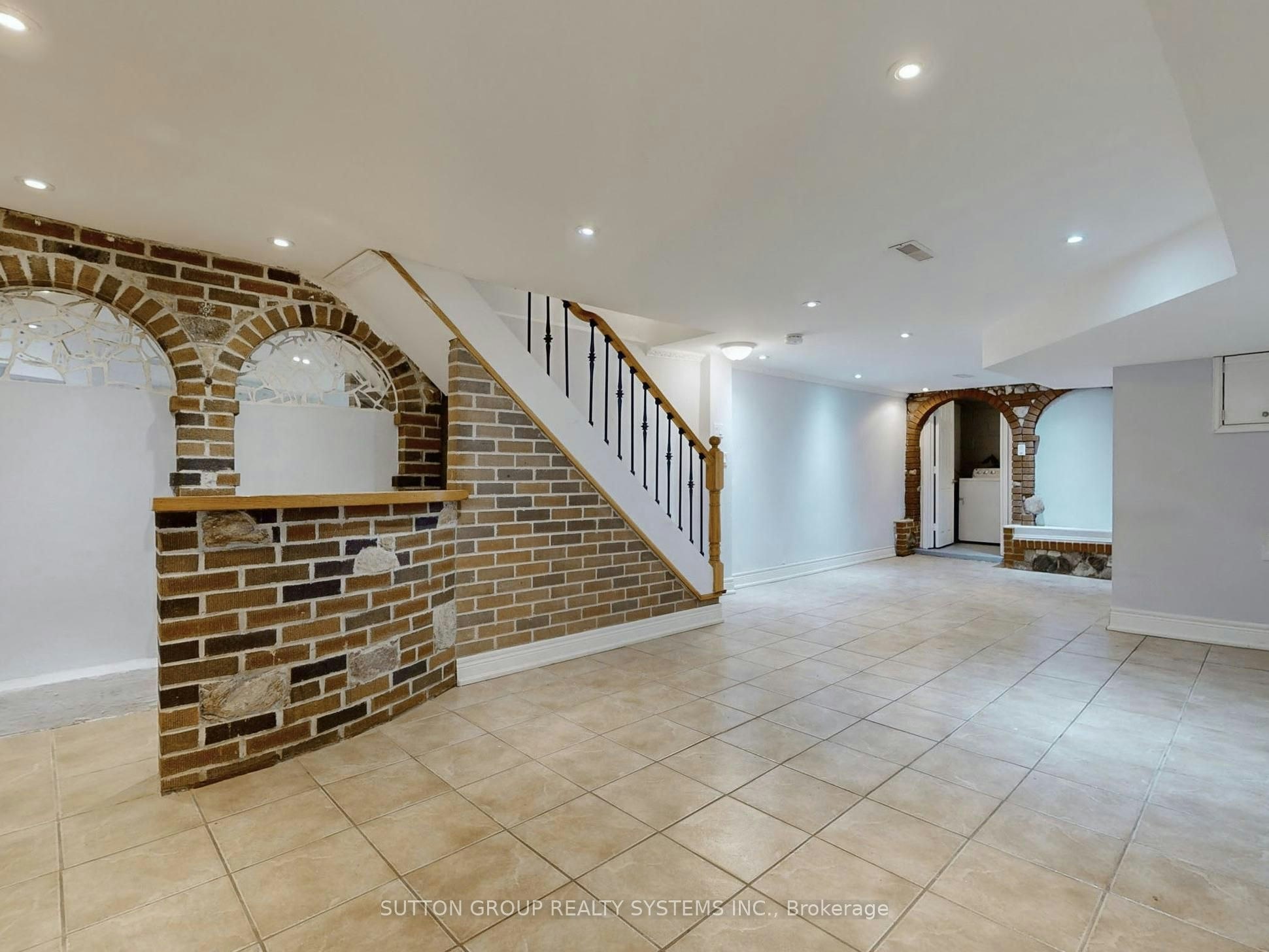 35 Day Avenue, Toronto, ON, M6E 3V7 - 17
