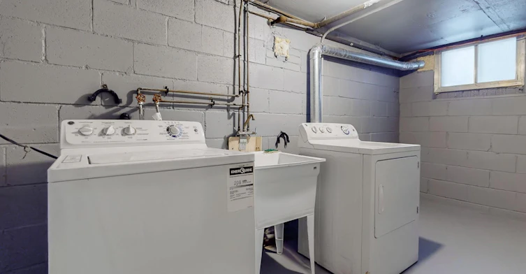 35 Day Avenue, Toronto, ON, M6E 3V7 - 19