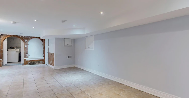 35 Day Avenue, Toronto, ON, M6E 3V7 - 14