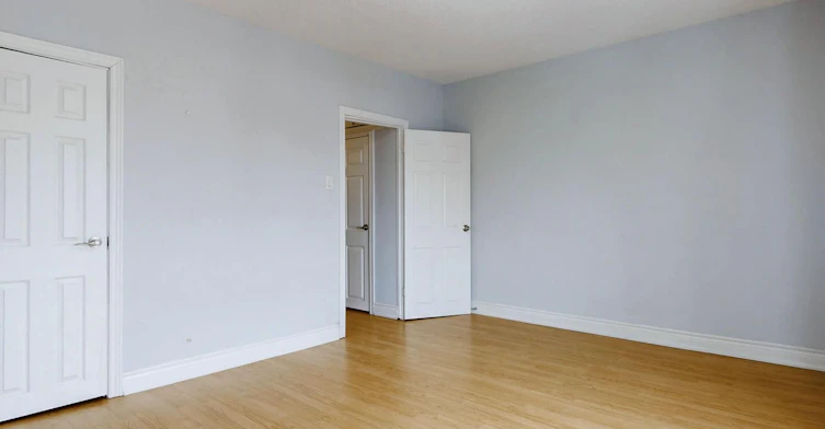 35 Day Avenue, Toronto, ON, M6E 3V7 - 8