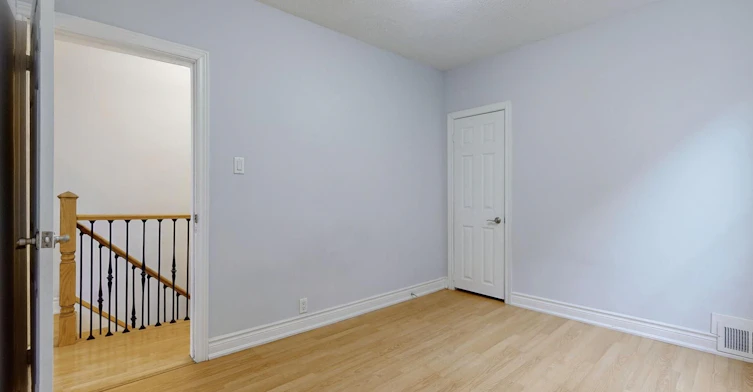 35 Day Avenue, Toronto, ON, M6E 3V7 - 9