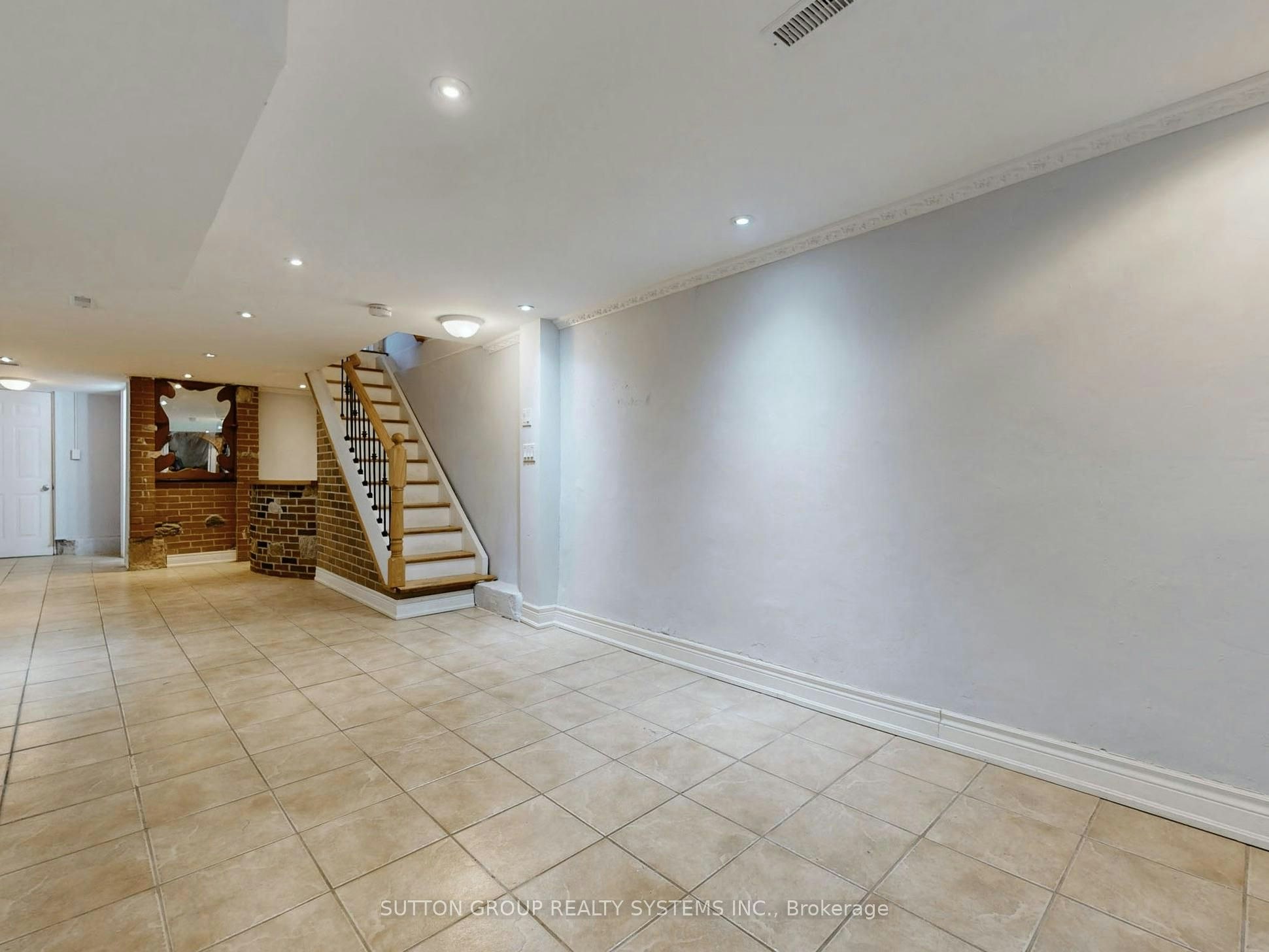 35 Day Avenue, Toronto, ON, M6E 3V7 - 16