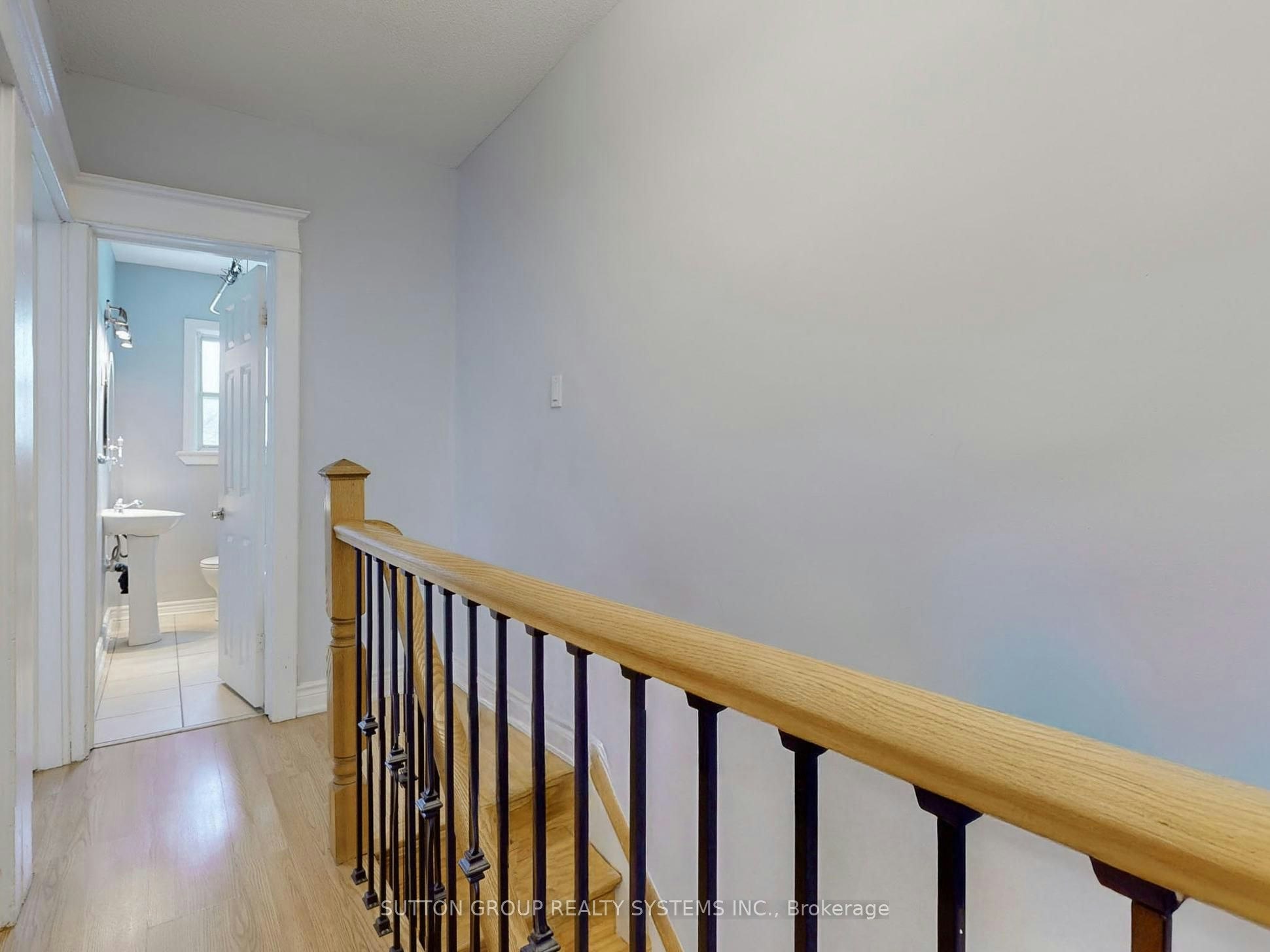 35 Day Avenue, Toronto, ON, M6E 3V7 - 6