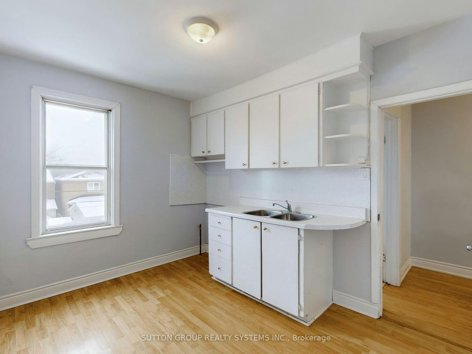 35 Day Avenue, Toronto, ON, M6E 3V7 - 10
