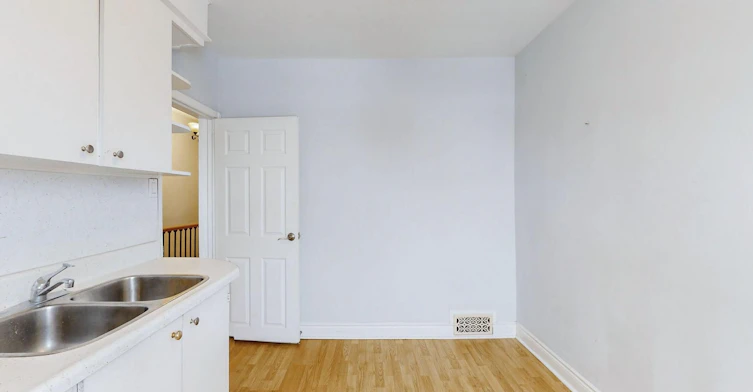 35 Day Avenue, Toronto, ON, M6E 3V7 - 11