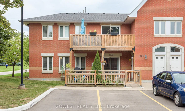 1202-4140 Foxwood Drive