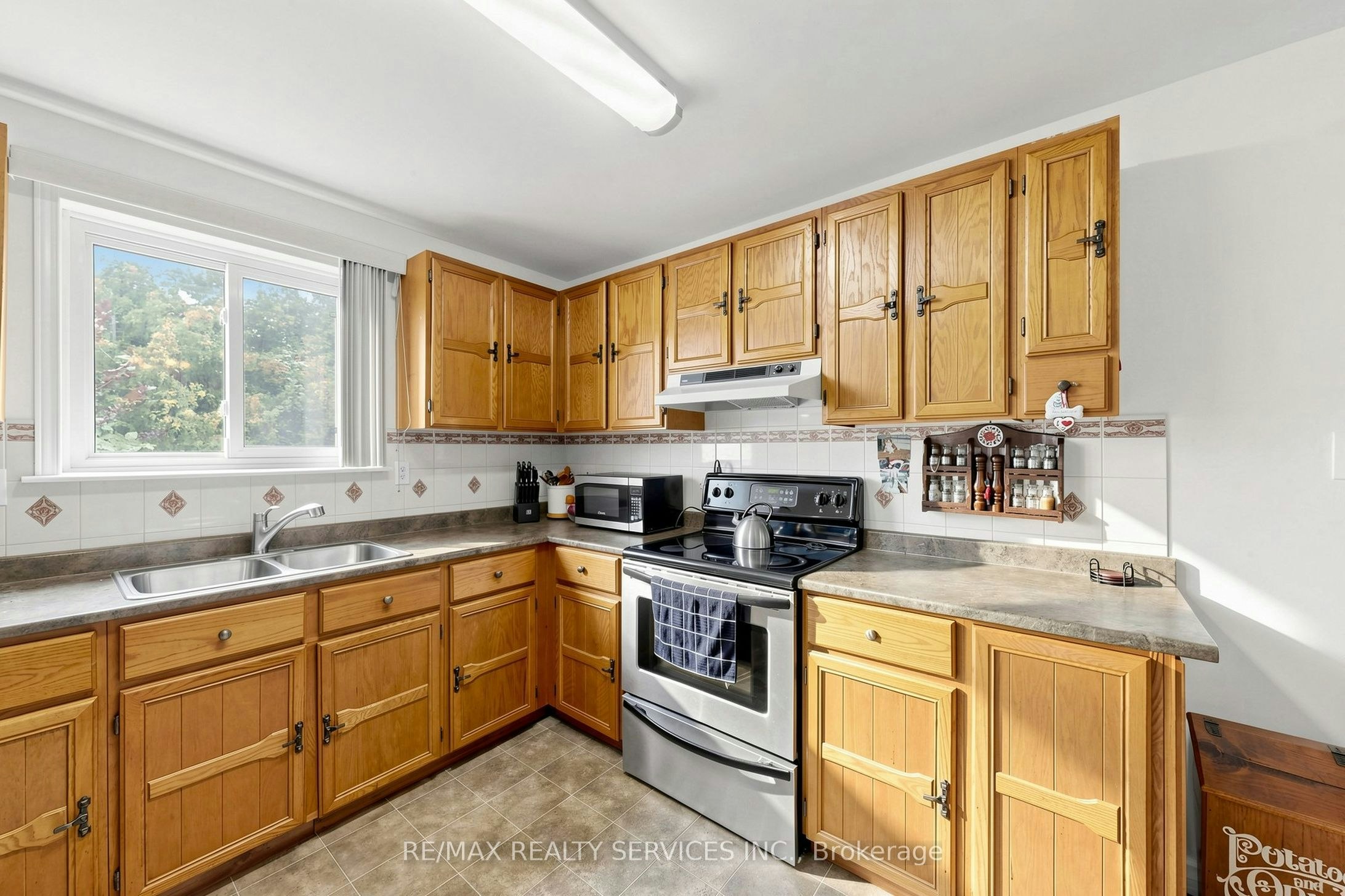 54 Griselda Crescent, Brampton, ON, L6S 1M3 - 17