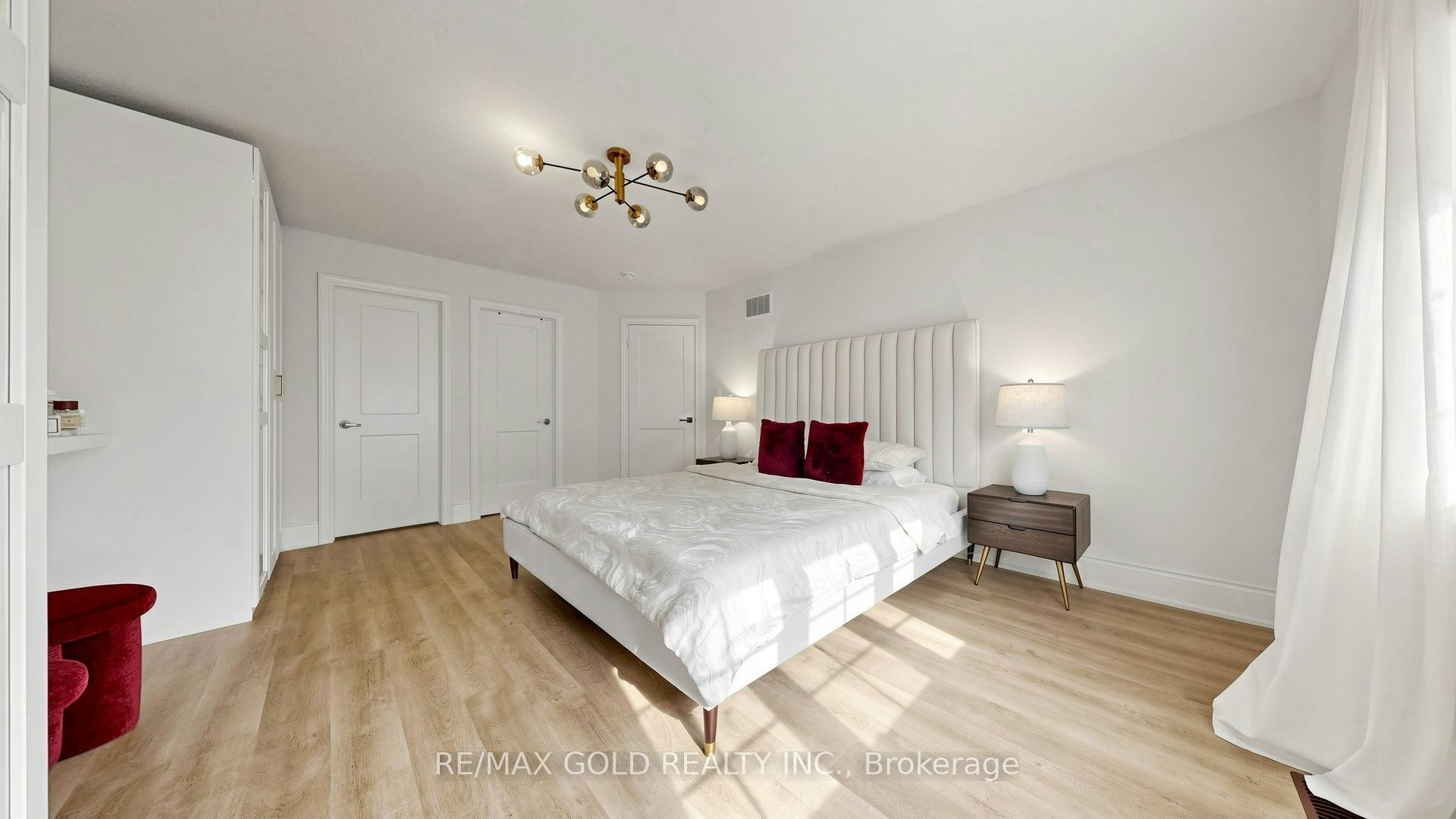 125 Burnhamthorpe Road E, Oakville, ON, L6H 3R4 - 28