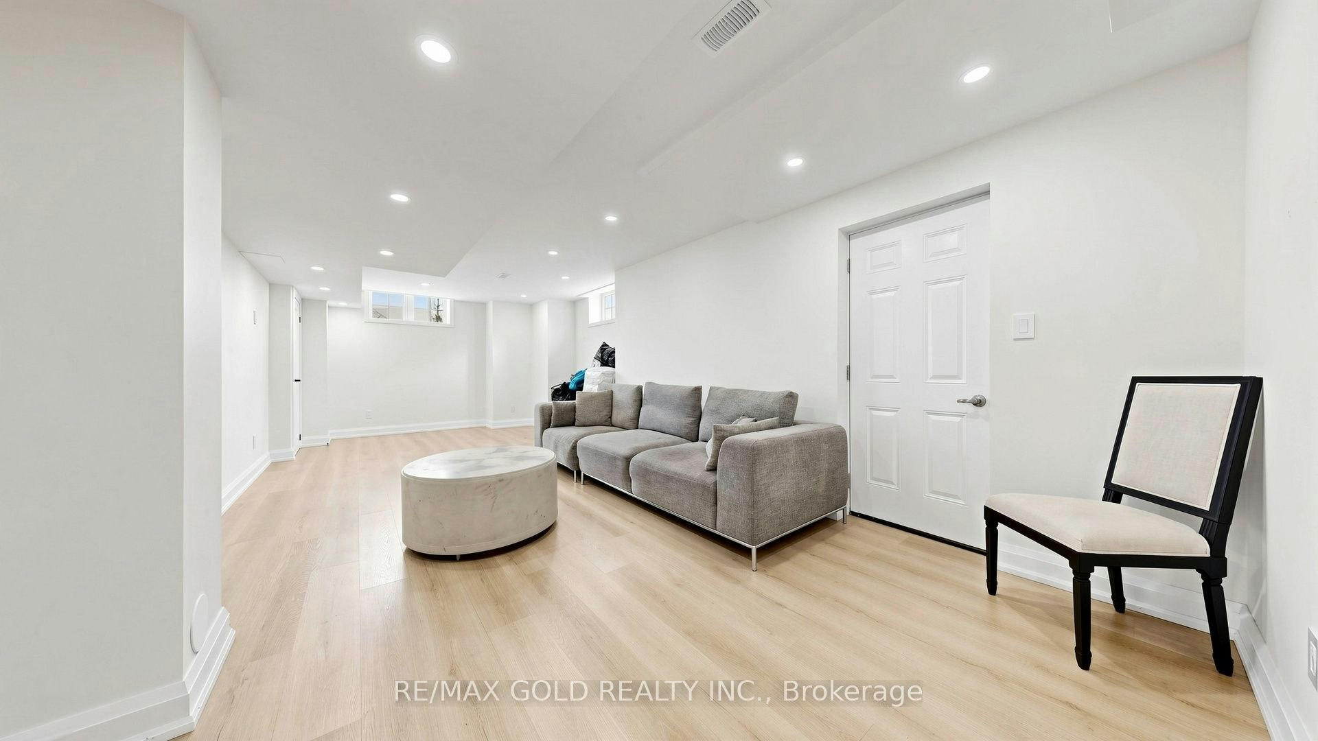 125 Burnhamthorpe Road E, Oakville, ON, L6H 3R4 - 39